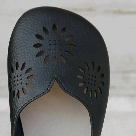 Flat Sandals With Round Toe, Breathable One-Step Buckle Women Shoes - Picture 5 of 6